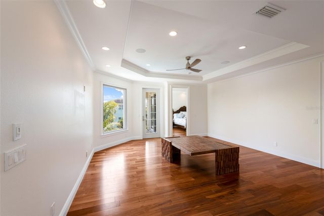 510 BOWSPRIT LANE, Longboat Key, FL 34228