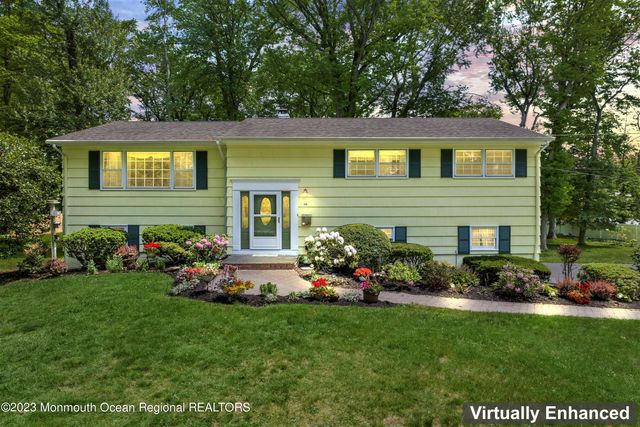 94 Leedsville Drive, Lincroft, NJ 07738