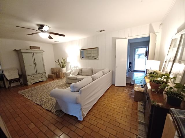 415 Magnolia Street, Denton, TX 76201
