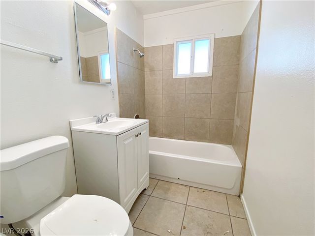 1904 Rexford Drive 2, Las Vegas, NV 89104