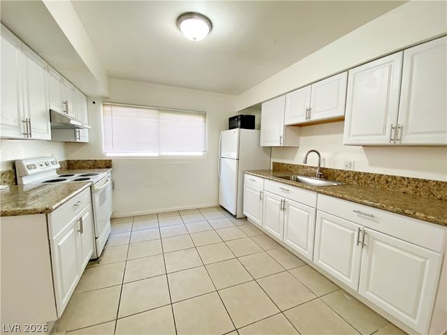 1904 Rexford Drive 2, Las Vegas, NV 89104