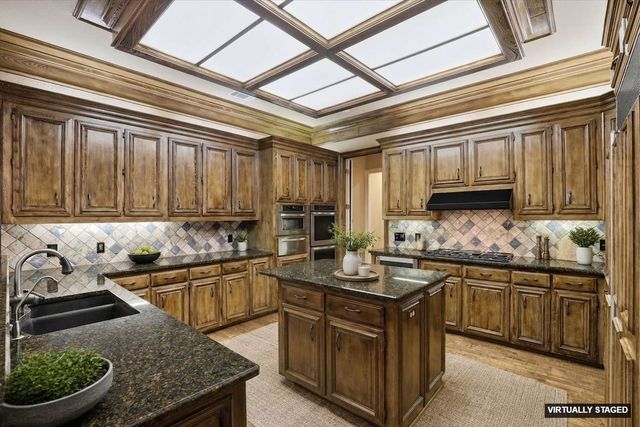 4 Champions Court, Frisco, TX 75034