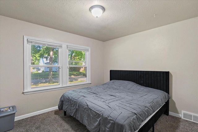4876 N 21st STREET, Milwaukee, WI 53209