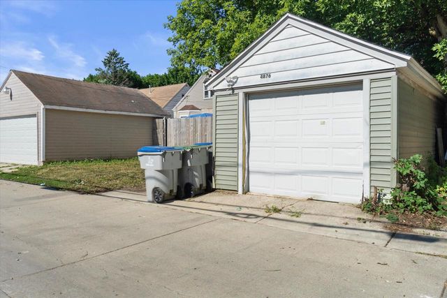 4876 N 21st STREET, Milwaukee, WI 53209