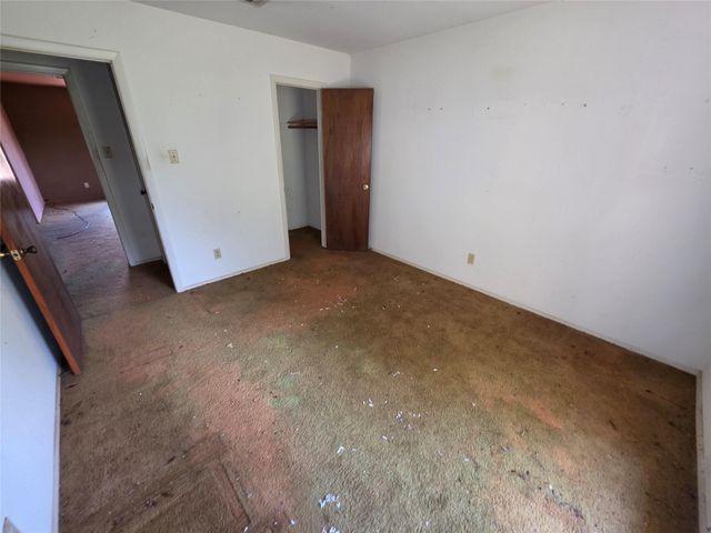 274 County Road 3375, Cleveland, TX 77327