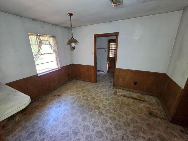 274 County Road 3375, Cleveland, TX 77327