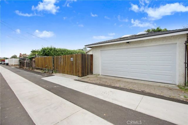 927 Alta Loma Drive, Corona, CA 92882