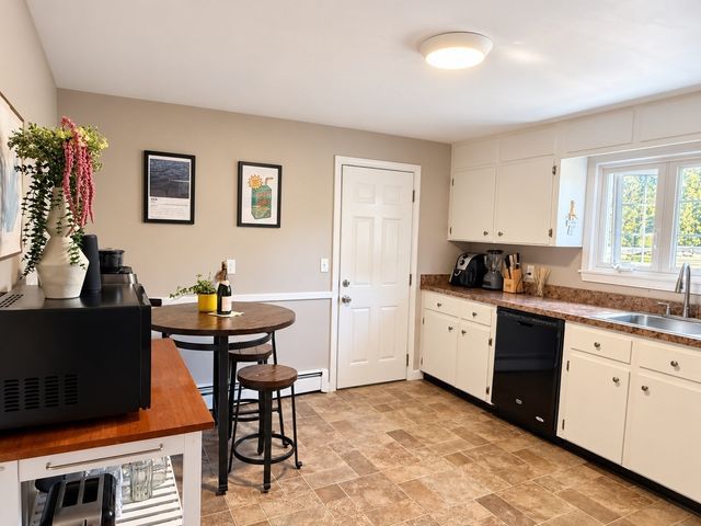 15 Puritan Rd, Beverly, MA 01915