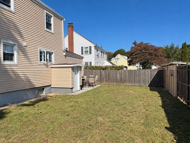 15 Puritan Rd, Beverly, MA 01915