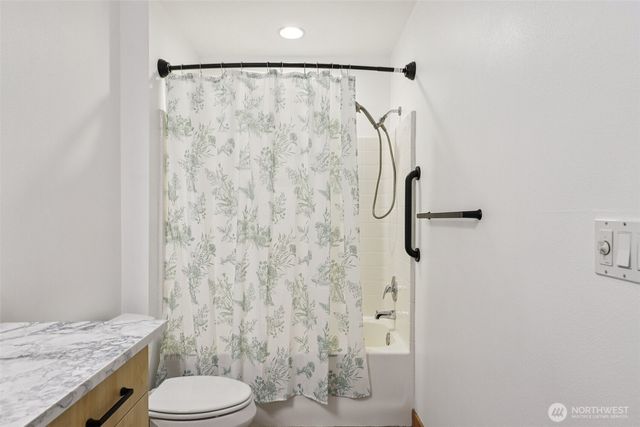 300 W 8th Street #209, Vancouver, WA 98660