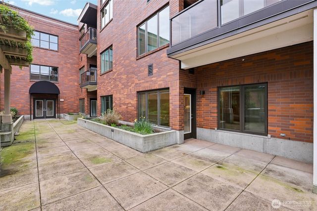 300 W 8th Street #209, Vancouver, WA 98660