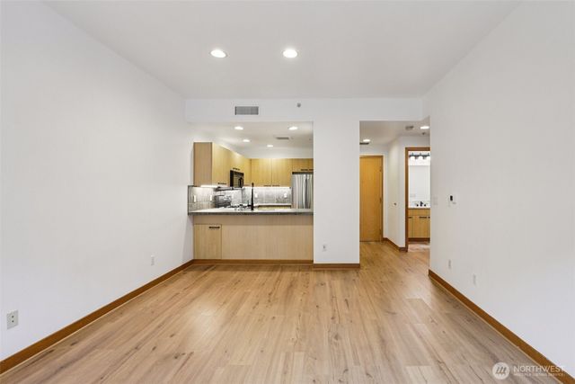 300 W 8th Street #209, Vancouver, WA 98660