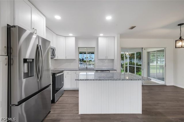 2700 W Marion AVE, Punta Gorda, FL 33950