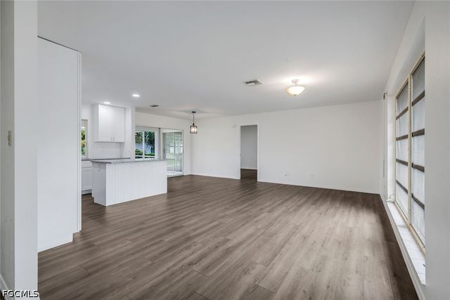 2700 W Marion AVE, Punta Gorda, FL 33950