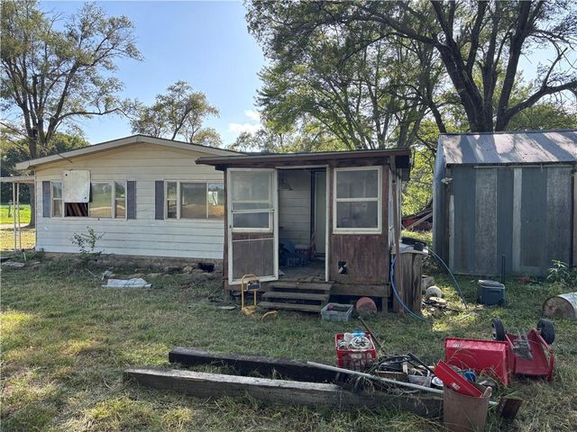 35034 W 223rd Street, Edgerton, KS 66021