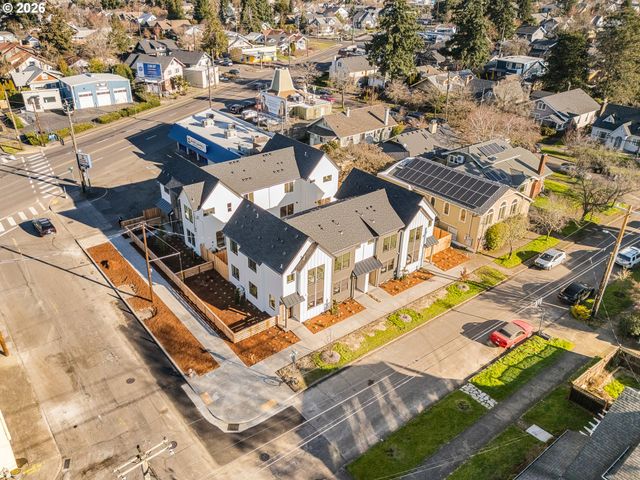 2833 Ne 62nd Ave, Portland, OR 97213