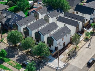 2833 Ne 62nd Ave, Portland, OR 97213