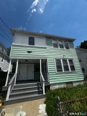 744 Park Street 3rd Fl, Bridgeport, CT 06608