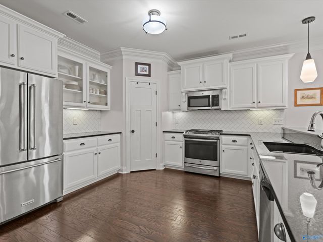 1105 Water Park Way NW, Huntsville, AL 35806
