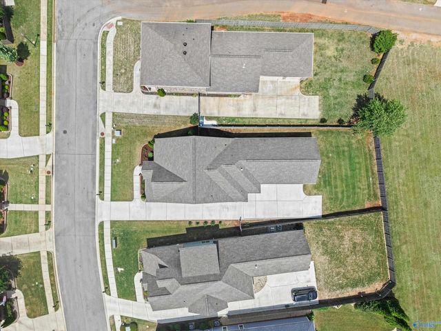 1105 Water Park Way NW, Huntsville, AL 35806