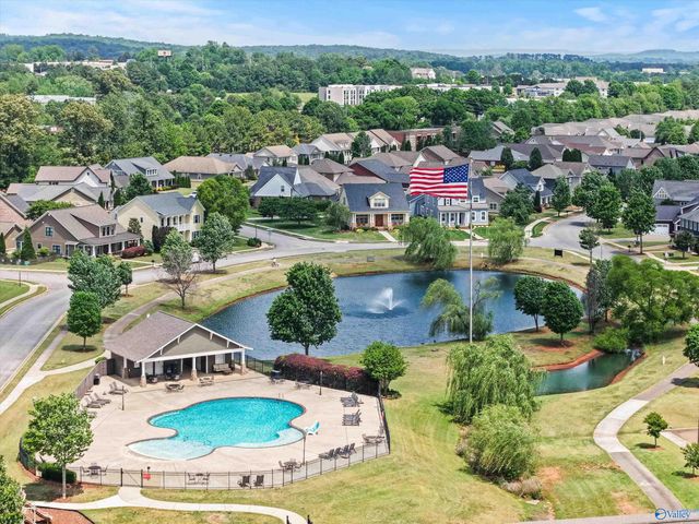 1105 Water Park Way NW, Huntsville, AL 35806
