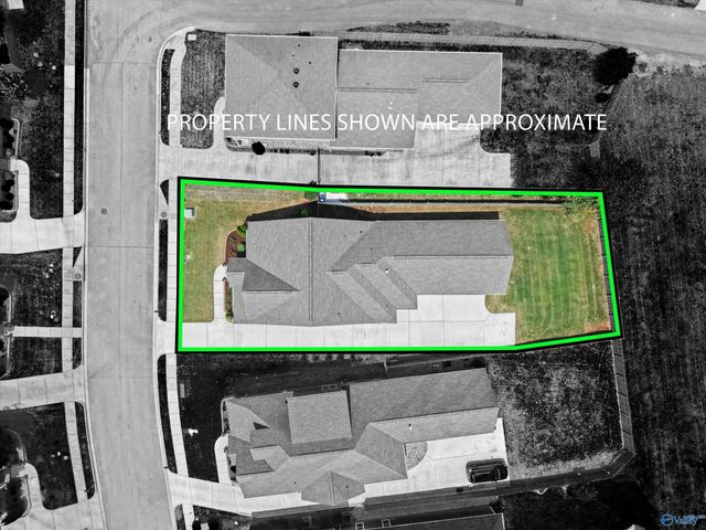 1105 Water Park Way NW, Huntsville, AL 35806