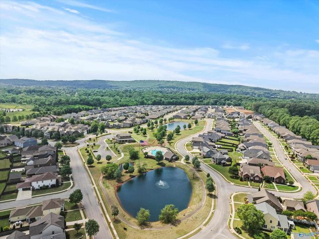1105 Water Park Way NW, Huntsville, AL 35806