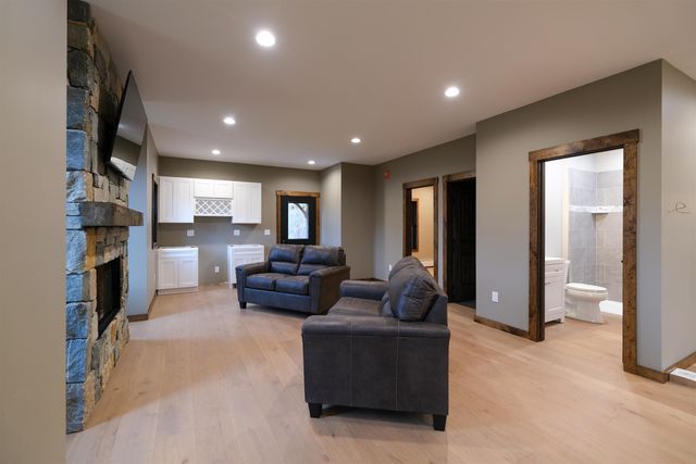 152 Town Farm Road, Ludlow, VT 05149