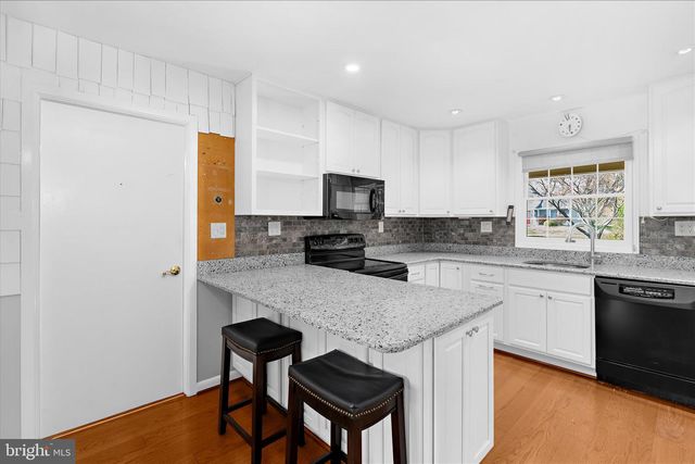 12802 KEMPER LN, Bowie, MD 20715