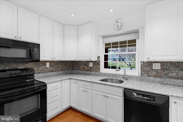 12802 KEMPER LN, Bowie, MD 20715