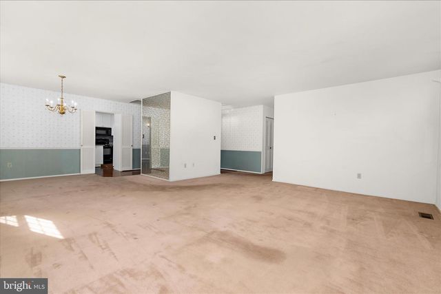 12802 KEMPER LN, Bowie, MD 20715