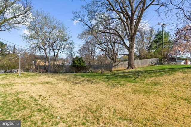 12802 KEMPER LN, Bowie, MD 20715