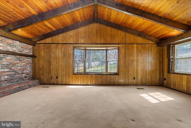 12802 KEMPER LN, Bowie, MD 20715