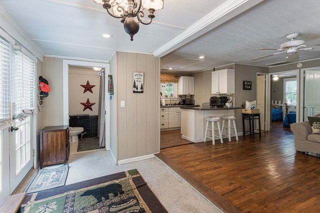 275 Village Road, Murphy, NC 28905