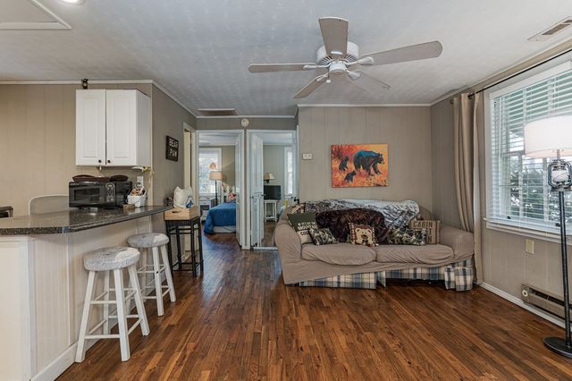 275 Village Road, Murphy, NC 28905