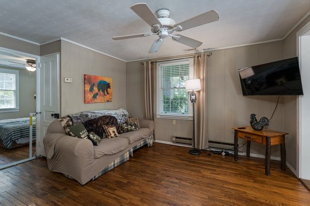 275 Village Road, Murphy, NC 28905