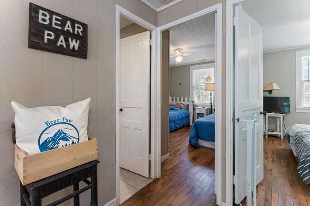 275 Village Road, Murphy, NC 28905