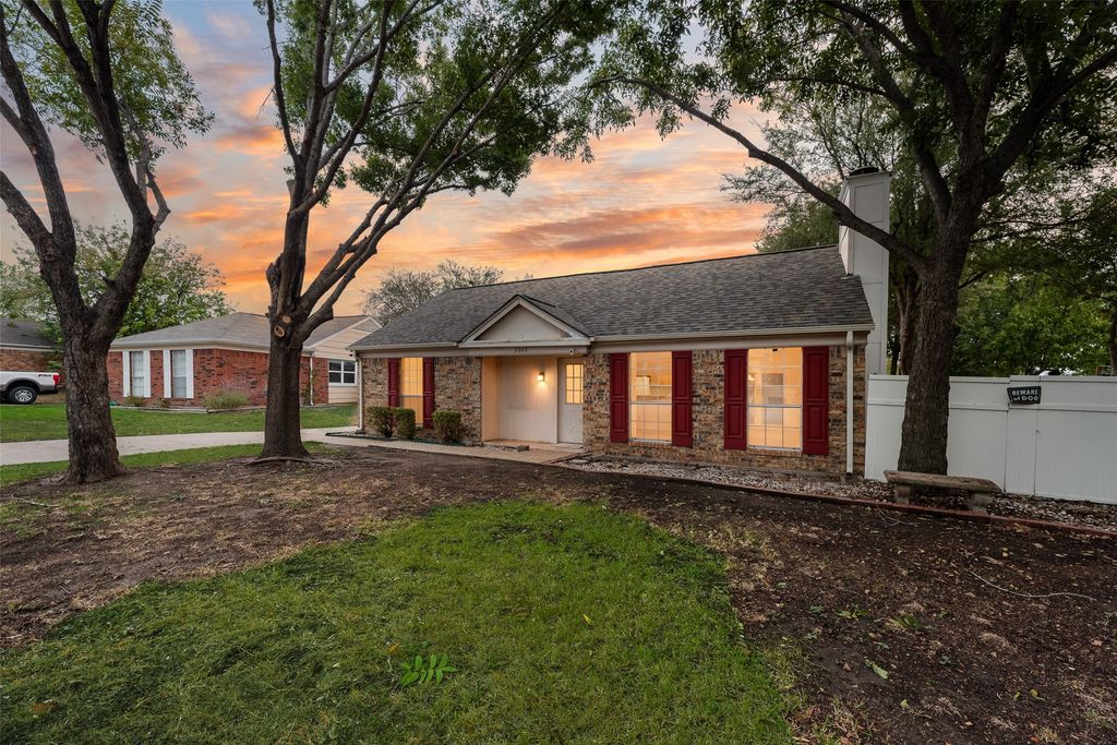 3904 Manzinita Street, Fort Worth, TX 76137 — exterior