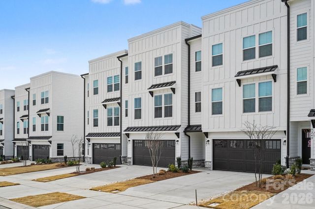 9245 DELANCEY Lane NW, Concord, NC 28027