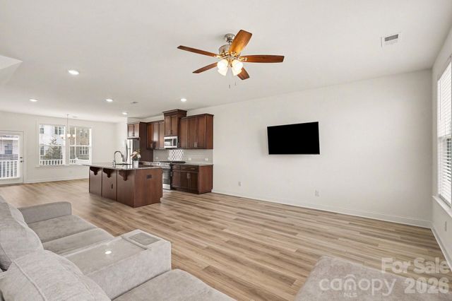 9245 DELANCEY Lane NW, Concord, NC 28027