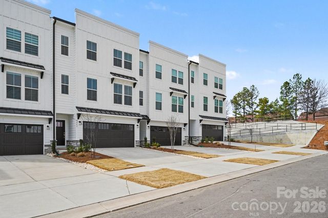 9245 DELANCEY Lane NW, Concord, NC 28027