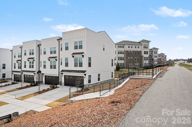 9245 DELANCEY Lane NW, Concord, NC 28027