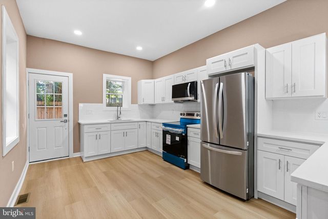 2131 S ALDEN ST, Philadelphia, PA 19143