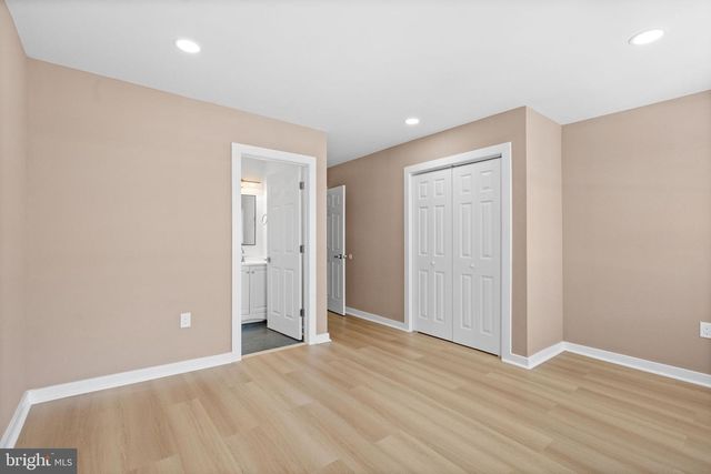 2131 S ALDEN ST, Philadelphia, PA 19143