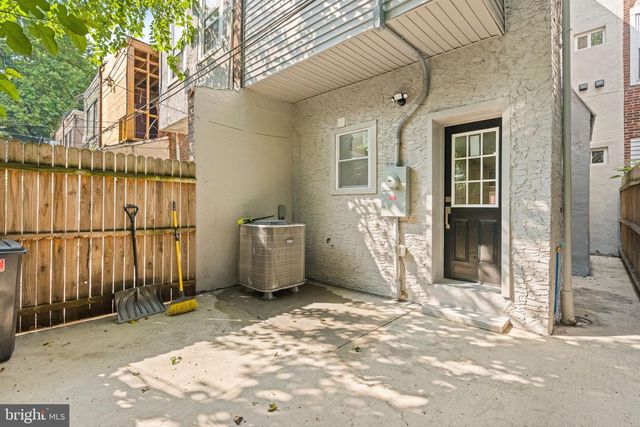 2131 S ALDEN ST, Philadelphia, PA 19143