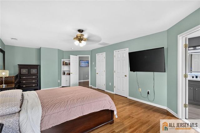 422 Ansley Court, Morganville, NJ 07751