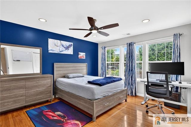 422 Ansley Court, Morganville, NJ 07751