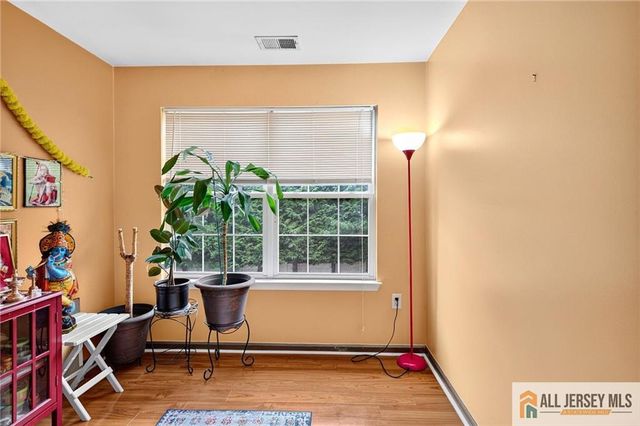422 Ansley Court, Morganville, NJ 07751