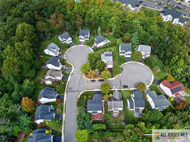 422 Ansley Court, Morganville, NJ 07751