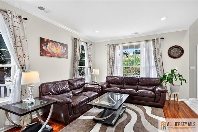 422 Ansley Court, Morganville, NJ 07751